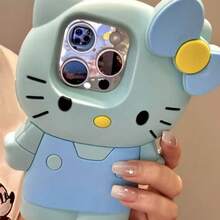 SANRIO 这款时尚创意的蓝色小猫咪挂绳手机壳，采用硅胶材质，防水、防摔、防震，亲肤舒适，可爱又时尚。兼容 17系列（11/12/12 Pro、13/14/15、13 Pro/14 Pro/15 Pro）、12 Pro Max/13 Pro Max/14 Pro Max/15 Pro Max、16、16 Pro、16 Pro Max、17、17 Pro、17 Pro Max等机型。是节日送礼的理想之选。 - 淺藍色 - 查看 2