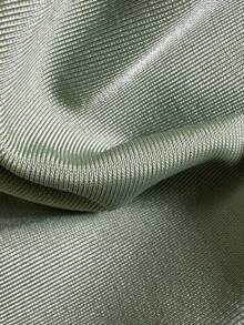 Bộ bikini màu xanh ô liu đính hạt cườm - Áo tam giác thanh lịch và quần buộc dây bên hông với điểm nhấn ngọc trai | Hoàn hảo cho kỳ nghỉ biển và những chuyến đi nghỉ mát mùa hè ở vùng nhiệt đới - màu xanh lá - Xem 8