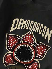 One Ribbed Cotton T-Shirt For Women With A Realistic Inverted Devil Flower Pattern. New Spring/Summer Collection In A Sporty College Style For Women. Soft And Breathable Black Short-Sleeved T-Shirt. - 黑色的 - 查看 4
