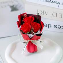 一套仿真玫瑰花束，纸质包装，浪漫礼物，适合母亲节、周年纪念日、送给女友和朋友，也适合情人节、圣诞节、婚礼纪念品和婚礼回礼，波西米亚风家居装饰，餐桌摆件，卧室、浴室和办公桌摆件，节日和派对装饰，送给她的礼物 - 彩色 - 查看 12