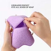 1个带皂袋的去角质沐浴海绵。意大利深层清洁海绵，配有皂袋和手带，男女通用 - 可在淋浴或泡澡时使用 - 2个双面沐浴泡沫袋，沐浴海绵皂袋，二合一去角质沐浴海绵套装，带手带的身体磨砂沐浴海绵，日常护肤程序 - 淺藍色 - 查看 6