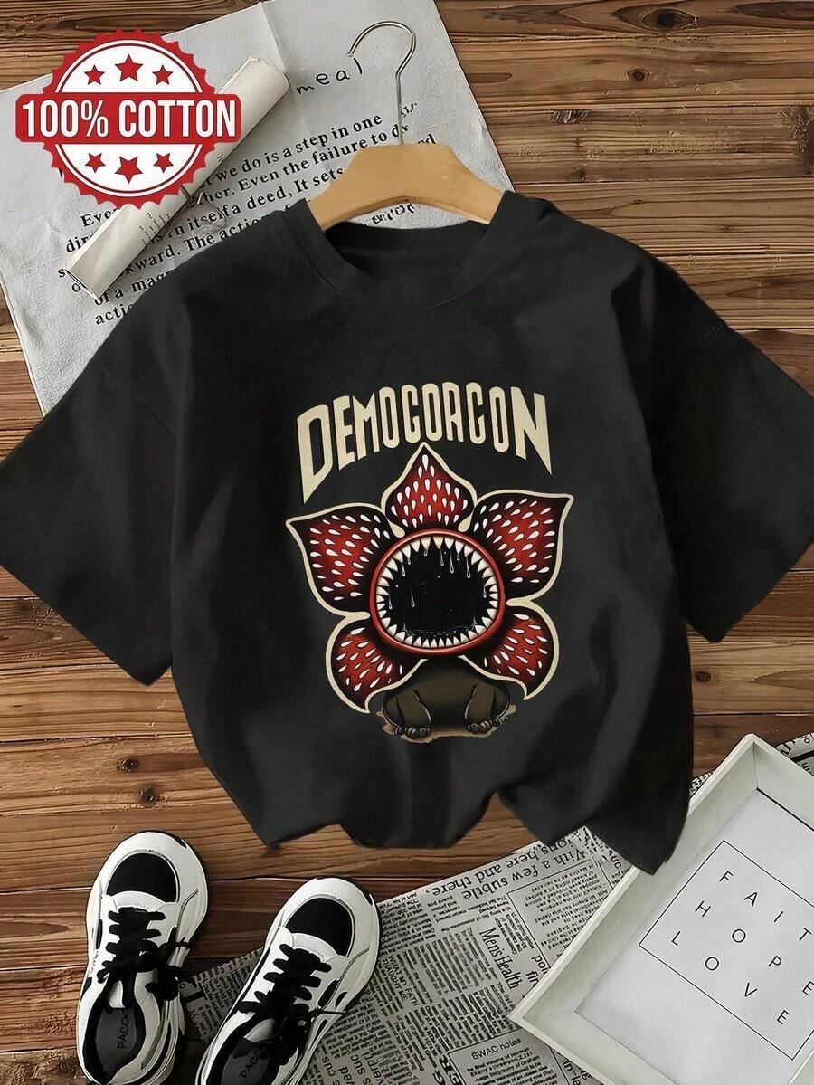 One Ribbed Cotton T-Shirt For Women With A Realistic Inverted Devil Flower Pattern. New Spring/Summer Collection In A Sporty College Style For Women. Soft And Breathable Black Short-Sleeved T-Shirt. - 黑色的 - 查看 1