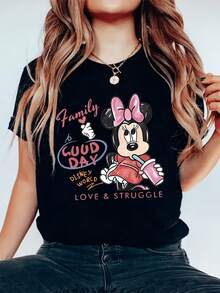 Women's Black 100% Cotton Short Sleeve T-Shirt With Cute Disney Minnie Mouse Graphic Holding Pink Drink & "Family Good Day" Pink Script Print, Featuring Heart & Peace Sign, Love & Struggle Theme Casual Tee, Disney Shirts, Summer Outfits For Women, Spring Outfits For Women, Officially Licensed Disney T-Shirts, Disney Men's And Women's Spring/Summer Fashion Casual Short-Sleeve T-Shirts - màu đen - Xem 1