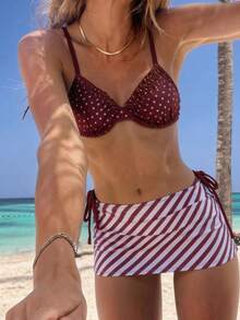 三件套波点印花褶皱蕾丝比基尼套装，搭配条纹印花迷你裙，优雅性感的女士泳装，适合春夏休闲海滩、泳池派对等场合。 - 彩色 - 查看 1