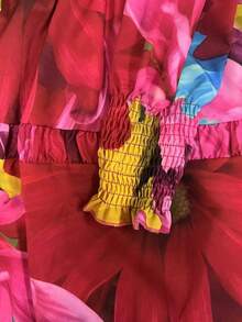 Vestido corto con estampado de primavera, corte ajustado y contraste de colores - Multicolor - Ver 2