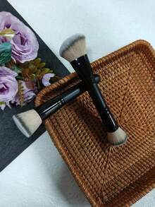 Brocha de maquillaje 2 en 1 negra, adecuada para el maquillaje facial diario y rutinas de cuidado de la piel profesional, herramienta de belleza profesional - A - Ver 4
