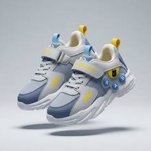 Tenis para Niños y Niñas Zapatillas Deportivas de Malla Transpirable y Piel Sintética con Cierre de  Ajustable Calzado Infantil Casual de Suela Gruesa con Amortiguación Zapatos Deportivos Modernos con Decoración de Letras Estilo de Moda Tenis Ligeros Cómodos Antideslizantes Resistentes al Desgaste - Azul - Ver 10
