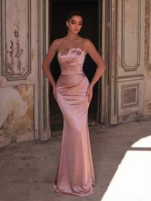 Faeriesty 女士优雅缎面无肩带及地长裙 - 褶裥上身设计，侧开衩，正式晚礼服，适合婚礼宾客、红毯活动、春季派对等场合。 - 藕粉色 - 查看 4