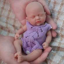 7 Zoll waschbare Ganzkörper-Reborn-Baby-Mädchen-Puppe aus massivem Silikon, mit 3D-realistischer Haut, trägt lila Kleidung, weiche Haptik, geeignet für Kinder ab 3 Jahren, kann als Weihnachts-, Halloween-, Thanksgiving-Geschenk oder Sammlung verwendet werden - Mauve - Übersicht 3