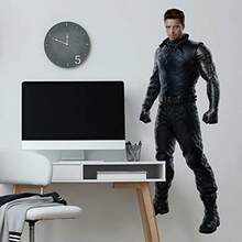 RoomMates RMK4700GM Falcon and The Winter Soldier Winter Soldier Peel and Stick Giant Wall Decal - Rojo Azul Negro - Ver 1