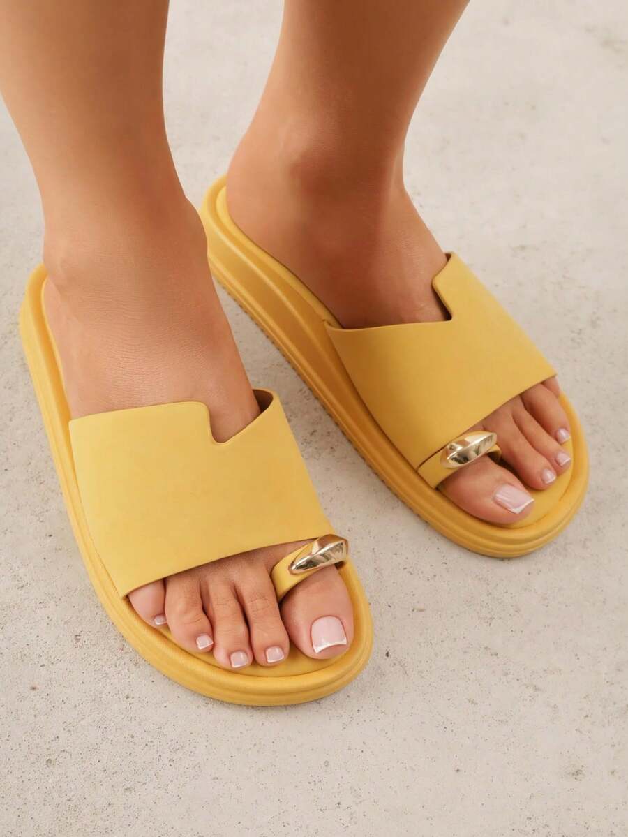 Soft Comfortable Slides For Women Summer Beach Casual - Yellow - View 1