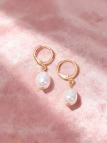 Vintage Baroque Style Girl's Faux Pearl Round Hoop Earrings, Golden Circle Eardrops, Elegant Fashion Daily Wear Accessory - Gold - View 2