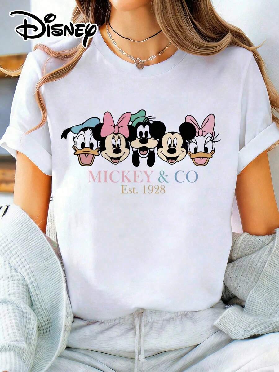 Disney Official Authorization | Street Casual Short-Sleeve T-Shirt, Printed With The Iconic Character Heads Of Donald Duck, Minnie Mouse, Goofy, Mickey Mouse, And Daisy Duck, Featuring A Retro "MICKEY & CO Est.1928" Design. Made Of Opaque Fabric, It Is Machine Washable, Versatile And Casual, And Suitable For Spring And Summer Wear.It's The Perfect Gift For My Girlfriend - 白色 - 查看 1