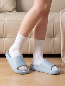 MAOLI Solid Color Couples Thick Sole Soft EVA Non-Slip Soft Comfortable Beach Holiday Quick-Dry Sports Style Sandals, Multiple Colors Available, Soft Sofa Cushion-Like Insole, Fashionable Unisex Slippers, Women's Summer Plastic Slippers, Women's House Slippers, Women's Sandals, Men's Summer Flip Flops - Baby Blue - View 8