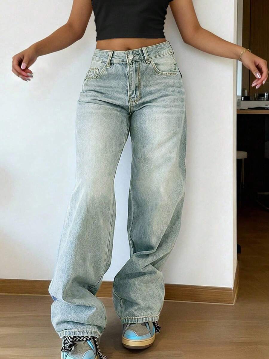Women's Vintage Loose Stacked Straight Leg Jeans - Light Wash - View 1