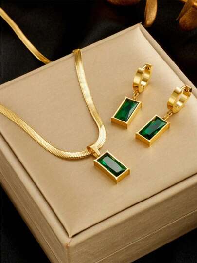Juego de joyería de 3 piezas de acero inoxidable: collar y aretes con cristal verde cuadrado y circonita cúbica. Nueva joyería de moda, no se desvanece, adecuada para hombres, mujeres y niñas para uso diario.