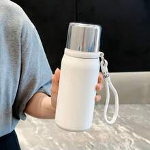 可定制文字Logo的简约纯色水杯，带便携提手，316不锈钢材质，高品质纯色水杯，学生便携提手水杯，防漏户外旅行杯，商务通勤便携杯，极简纯色水杯，办公通勤必备，送礼佳品，返校必备 - 彩色 - 查看 8