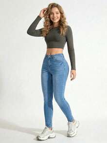Women's Skinny Jeans With Modern Design And Button Closure: Slimming And Body Shaping Effect - Light Blue H2VA37 - View 5