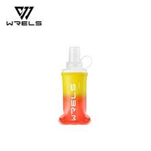 1个WRELS硅胶咬嘴软水壶，防漏渐变水壶，适用于跑步和骑行，便携式水袋，适合上学和徒步旅行，也适用于登山、远足、户外运动、羽毛球和篮球等运动。 - 彩色 - 查看 7