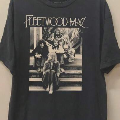 Men Women T-Shirt Print Tee Classic Rock Vintage Tee – Iconic Vintage Photo Vintage Band Fleetwood Mac Style Shirt For Retro Rock Enthusiasts & Collectors,1 Piece,Family Matching Outfits,Alternative Rock Clothing, Loose Comfort Fit, Suitable For Outdoor Casual Wear