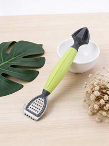 Dụng cụ bào và vắt chanh đa năng tích hợp mở nắp chai - Thép không gỉ, dùng để bào cam quýt, trái cây, phô mai, rau củ - Thiết kế nhỏ gọn, tiện lợi cho cắm trại và dã ngoại - Dễ sử dụng - Nhiều màu - Xem 1