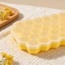 1pc 37-Cavity Hexagon Silicone Ice Cube Tray, Soft & Durable Ice Mold, Easy Release, Suitable For Whiskey, Cocktails, Soft Drinks, Essential Kitchen Item, Mother's Day Gifts, Items For Mom, Baking Supplies - Multicolor - View 4