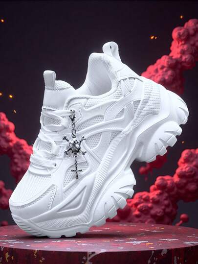 Zapatillas deportivas casuales para mujer con aumento de altura de 7 cm, equipadas con una cadena decorativa desmontable con cruz metálica plateada y calavera de estilo oscuro, suela gruesa de EVA con plataforma alta y tacón blanco, ligeras, de suela blanda y antideslizante, con punta redonda y cordones, ideales para estudiantes universitarias, adolescentes, uso diario, citas, fitness, oficina, zapatillas con plataforma