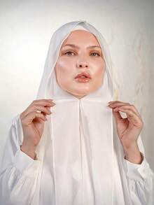 一件式三合一速戴雪纺头巾，内置磁铁和底帽/一体式速戴头巾 - 无需别针，防滑贴合，几秒即可轻松佩戴。适合日常搭配长袍、户外活动、祈祷和朝圣、海滩、度假等场合。 - Magnetic Instant Hijab - 查看 4