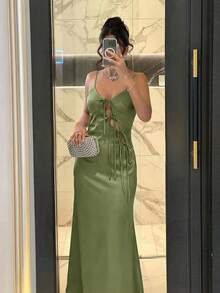 Đầm nữ màu trơn, buộc dây phía trước, khoét rỗng, dây mảnh, gợi cảm, thanh lịch mùa hè. - màu xanh lá - Xem 3