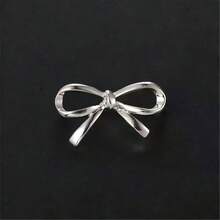 1pc/2pcs/4pcs New Arrival Metal Bowknot Brooch, Unique Design Niche Accessory, Anti-Slip V-Neck Pin, Versatile - Silver - View 3