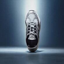 Adidas OZMILLEN 经典轻便多功能厚底运动鞋 - 白色 - 查看 11