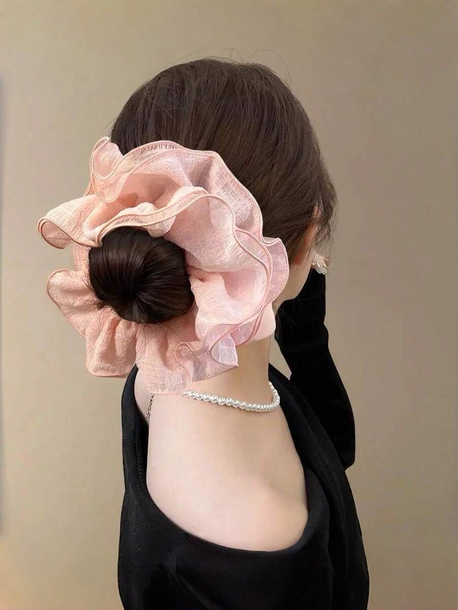 1 pièce Chouchou rose pâle voluptueux et doux, accessoire de mode avec une touche vintage française pour les accessoires de vacances d'été. Porte-queue de cheval, élastiques à cheveux, bandes en caoutchouc, cordes à cheveux - Multicolore - Voir 1