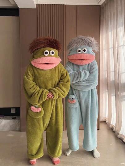 Áo choàng tắm lông cừu san hô cao cấp, thích hợp cho cosplay và thư giãn sang trọng.