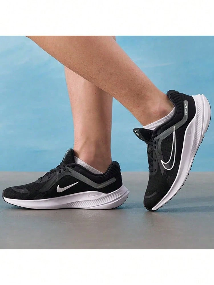Nike男鞋2026全新QUEST 5網眼透氣緩震輕便公路跑步鞋DD0204-001 - 黑色 - 查看 1