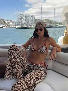 女士红色豹纹条纹吊带比基尼，性感火辣风格沙滩度假三件套泳衣，适合2026春夏穿着，迷人泳装，是生日装扮、健身服、优雅连衣裙搭配、度假造型和外出上衣的理想之选。 - 彩色 - 查看 7