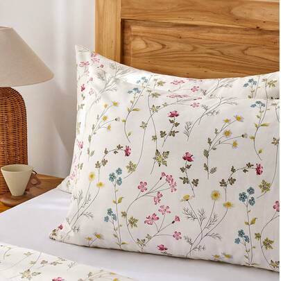 1 vỏ gối cotton tươi in họa tiết hoa lá, phù hợp cho mọi mùa, xuân và hè