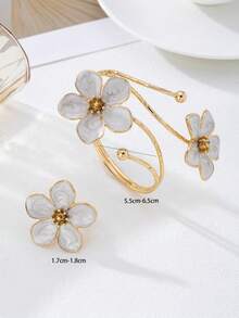 1 Set Of 5-Petal Flower Jewelry: 1 Ombre Flower Bracelet, 1 Small Flower Ring - Five-petaled Flower - View 2
