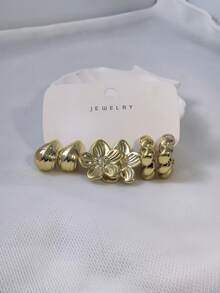 2/6/18 piezas Juego de aretes elegantes en tono dorado para mujeres, incluye flores para la oreja izquierda y derecha, en forma de C suave, lágrima de rayas verticales, diseño floral, adecuado para uso diario, viajes, vacaciones, citas, fiestas de noche, atuendo casual - Dorado - Ver 6