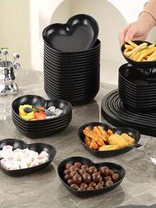 8pcs Black Heart-Shaped Plastic Plates - Multipurpose For Nuts, Snacks, Fruits, Desserts, Cakes, Chips - Kitchen Supplies, Suitable For Home, Party, Wedding, Birthday, Holiday - Multicolor - View 4