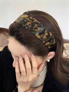 1pc French Classic Fashion Wide Acetic Amber Leopard Print Headband, Non-Slip Teeth, Smooth Surface, Thick For Women,Hairband,Hair Hoop Headbands ,Animal Print Hair Accessories Head Accessories - 棕色玳瑁 - 查看 2