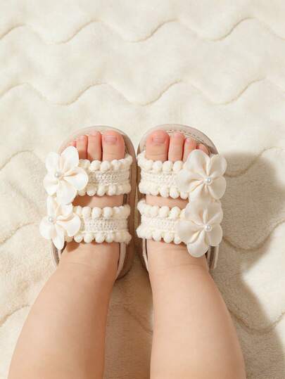 Giày mùa hè ngoài trời cho bé gái với họa tiết hoa 3D.