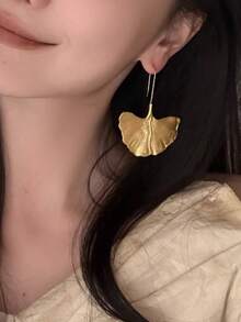 优雅银杏叶吊坠耳环 – 金色纹理叶片水滴耳环，波西米亚风植物首饰 - 金色 - 查看 2