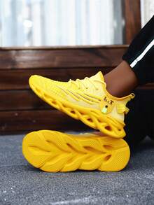 男士科技风波浪底运动鞋，透气针织休闲街头风鞋款 - 黃色 - 查看 2