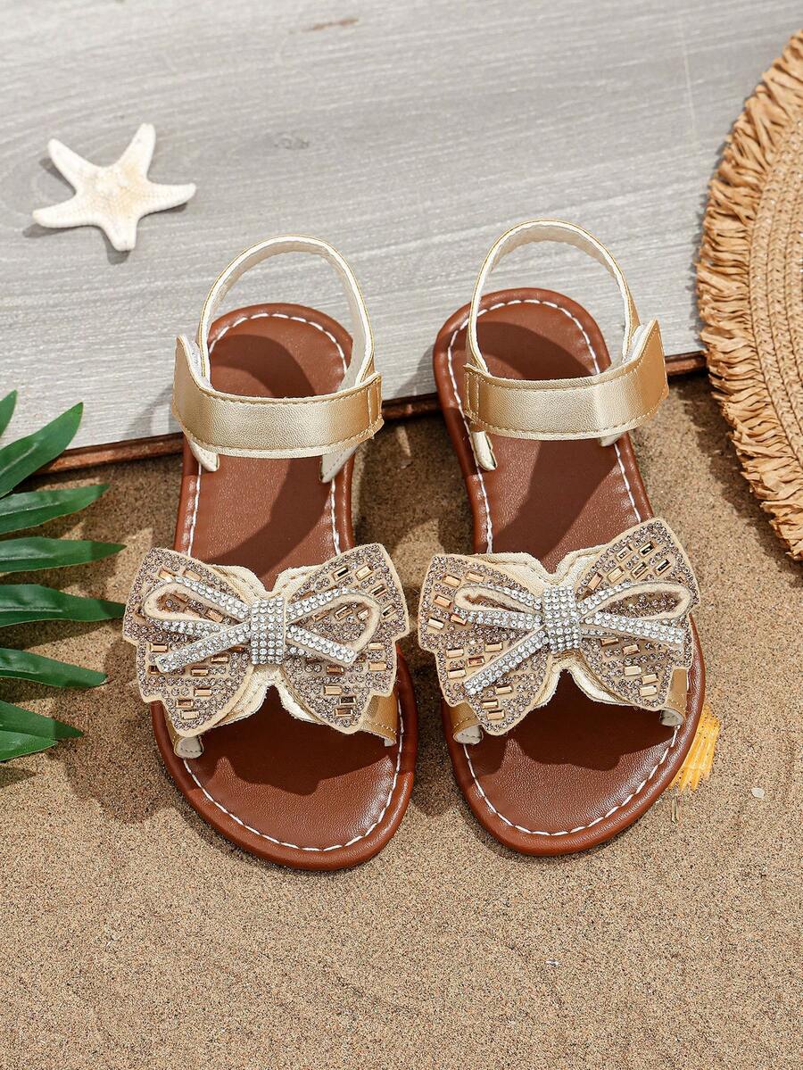 1 Paio di Sandali Piatti Dorati per Ragazze, Morbidi e Confortevoli, Decorati con Fiocco Colorato, Chiusura a Strappo, Punta Tonda, Suola Morbida Antiscivolo, Sandali da Spiaggia Boho Carini da Principessa, Adatti per Uso Quotidiano, Spiaggia, Vacanza, Festa, Primavera/Estate 2026 - Dorato - Visualizzare 1