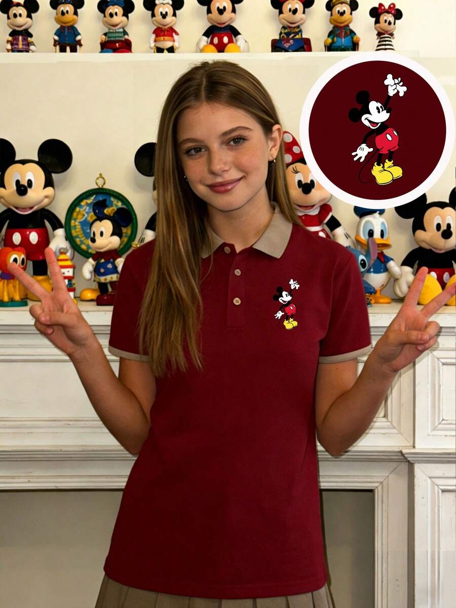 Disney Esta elegante camisa polo para mujer con un diseño de estampado de mini animal rosa es adecuada para todas las estaciones y está hecha de un tejido fresco, transpirable y cómodo. - Burdeos - Ver 1