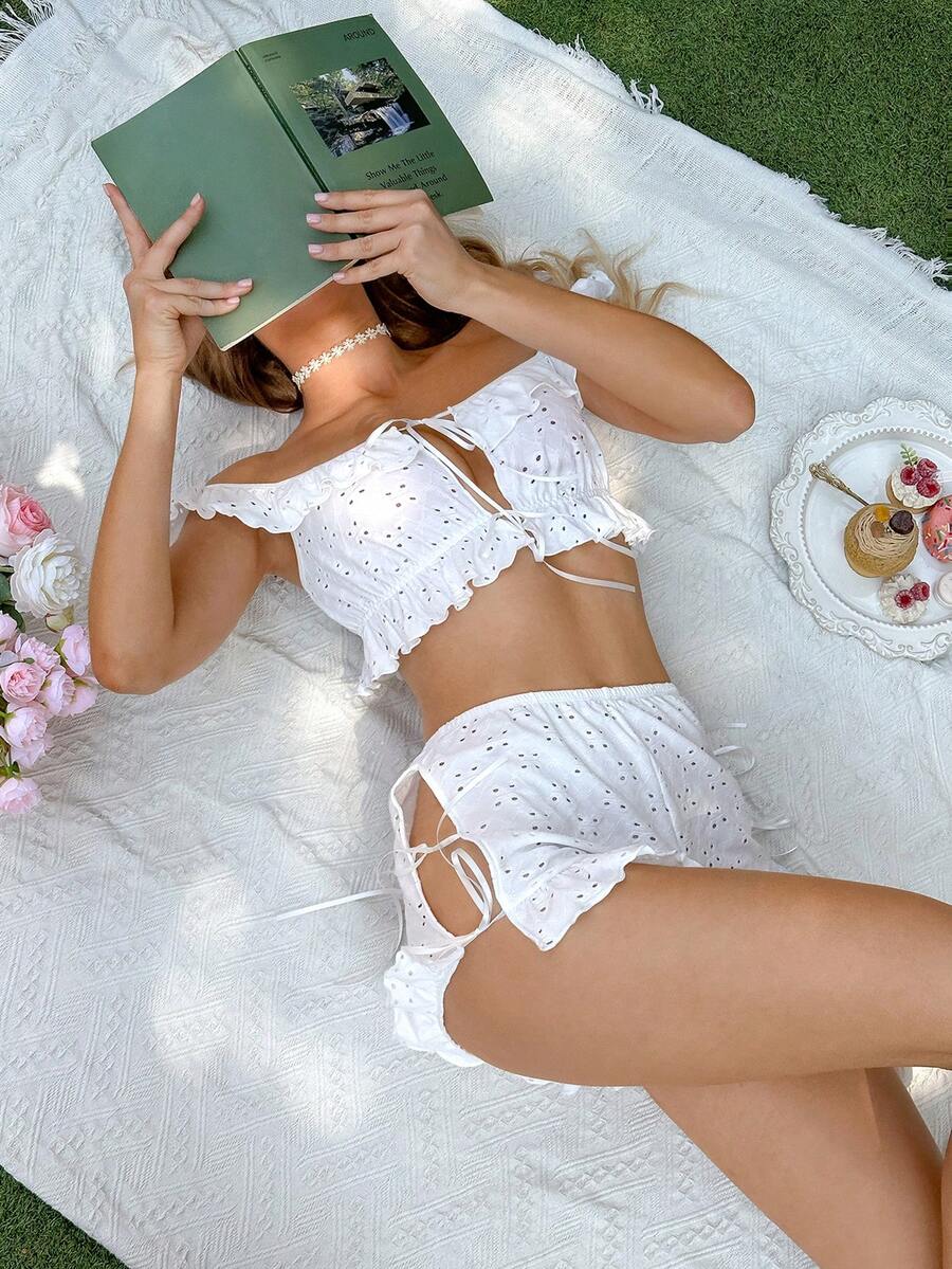 2 piezas Conjunto de pijama casual de top corto y shorts de mujer de gasa blanca con jacquard y volantes, ropa de estar en casa - Blanco - Ver 1