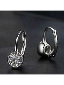 ConiiW 1 par de pendientes de aro de plata de ley 925 chapados en oro de 14K con moissanita redonda de 0.5ct, minimalistas, casuales, clásicos, elegantes, de moda y versátiles, adecuados para uso diario, citas, bodas, compromisos, fiestas y viajes. Un regalo perfecto para el Día de la Madre, Pascua, Acción de Gracias, Navidad, vuelta al colegio, temporada de bodas, baile de graduación, cumpleaños y aniversario - un presente reflexivo de los hombres a las mujeres. - Plateado - Ver 2