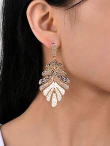 1 Pair Retro Minimalist Exaggerated Golden Yellow Lotus Leaf & Maple Leaf Earrings, Elegant Earrings Suitable For Women To Wear Daily, Banquet, Party, All Seasons - Yellow Gold - View 7