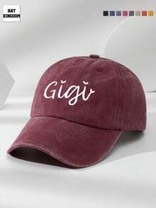 Gigi trong bộ đồ màu đỏ tía
