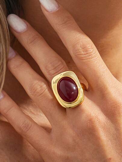 复古奢华红色宝石开口戒指。时尚简约树脂镶嵌戒指。